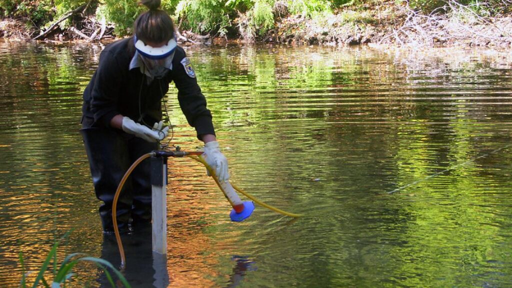 US Forest Service Water Quality Test (US DOL Photo)